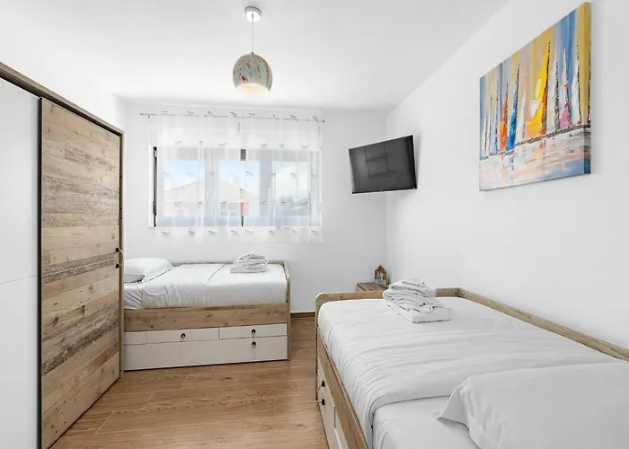 וילה In With Pool Near Rock *